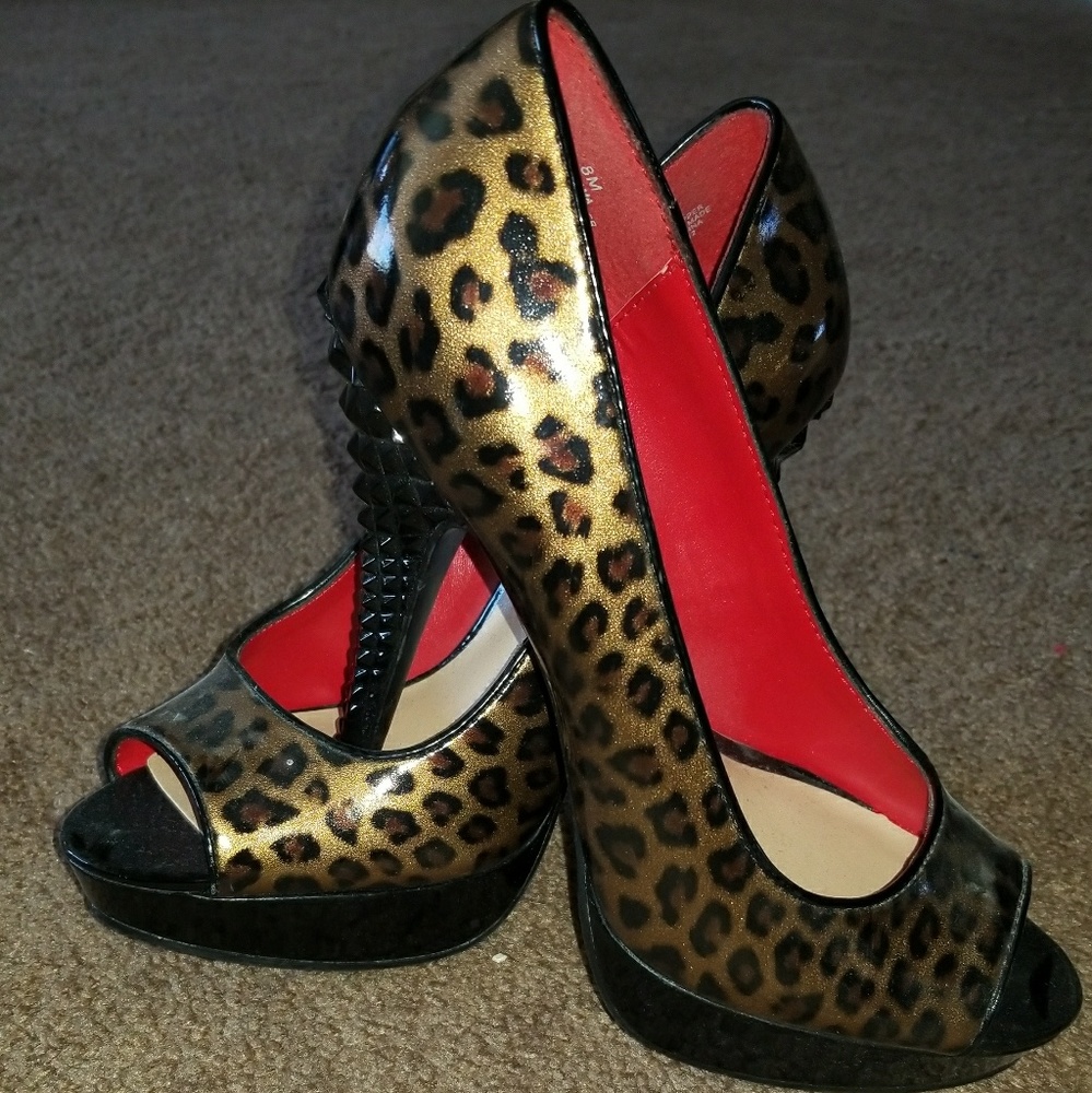 Nine & co. Leopard, studded heel stiletto